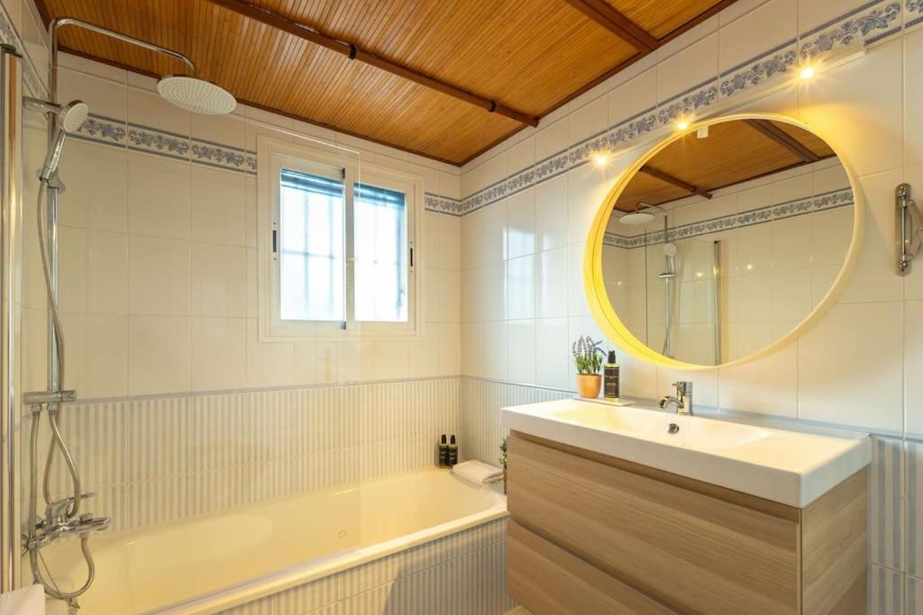 Triana Deluxe By Valcambre Lägenhet Sevilla Exteriör bild