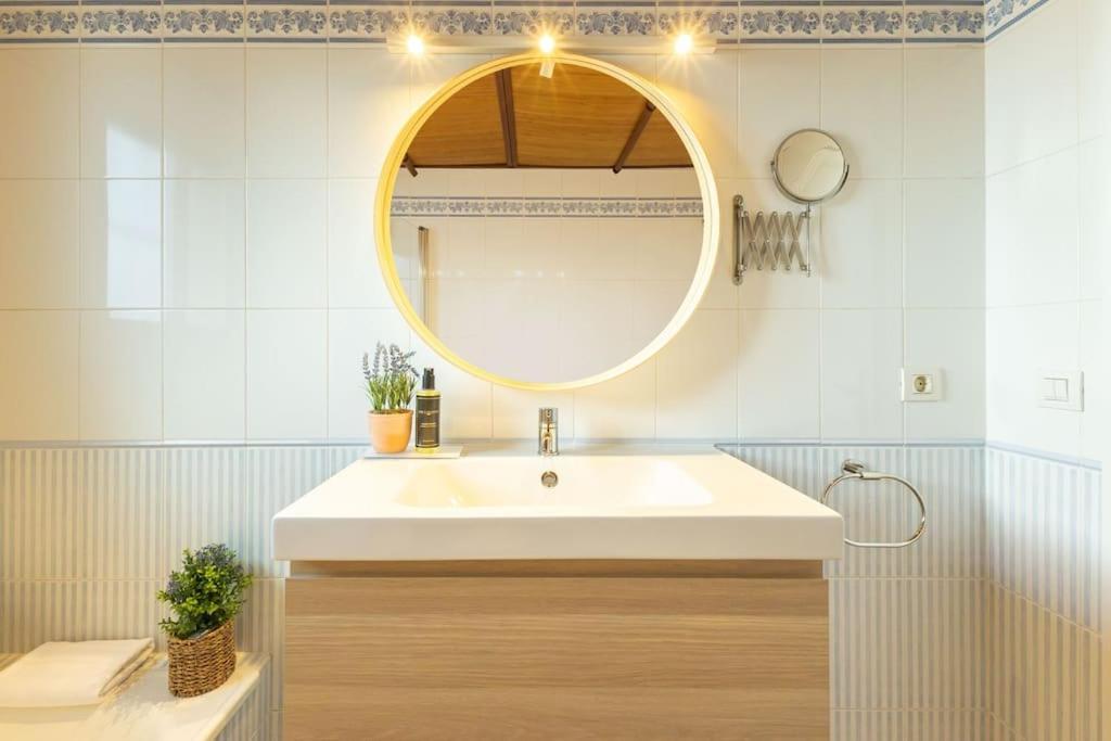 Triana Deluxe By Valcambre Lägenhet Sevilla Exteriör bild